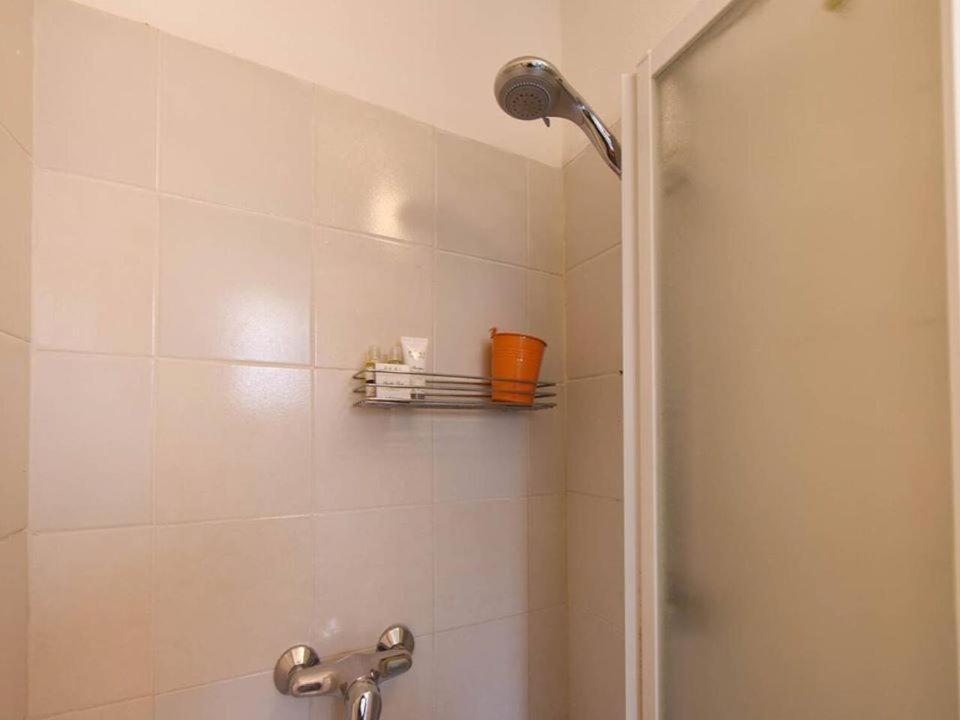 /room With Private Bathroom Venecia